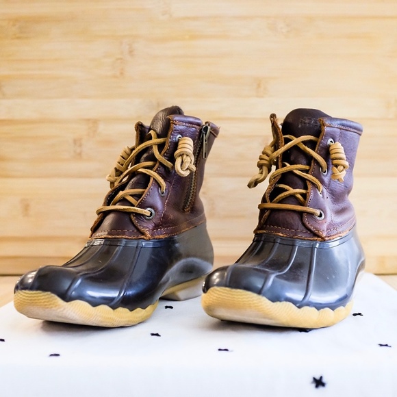 sperry black and tan duck boots